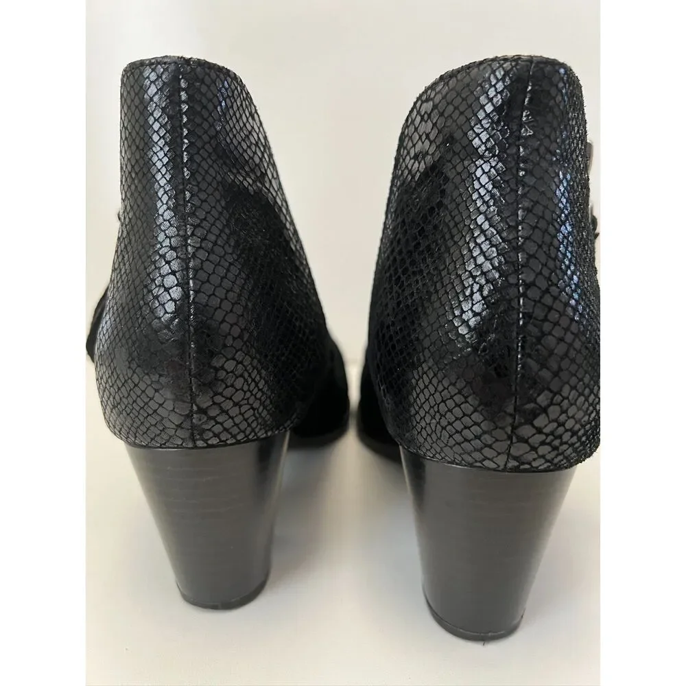 Vionic Anne Black Suede Ankle Boots. Size 9.